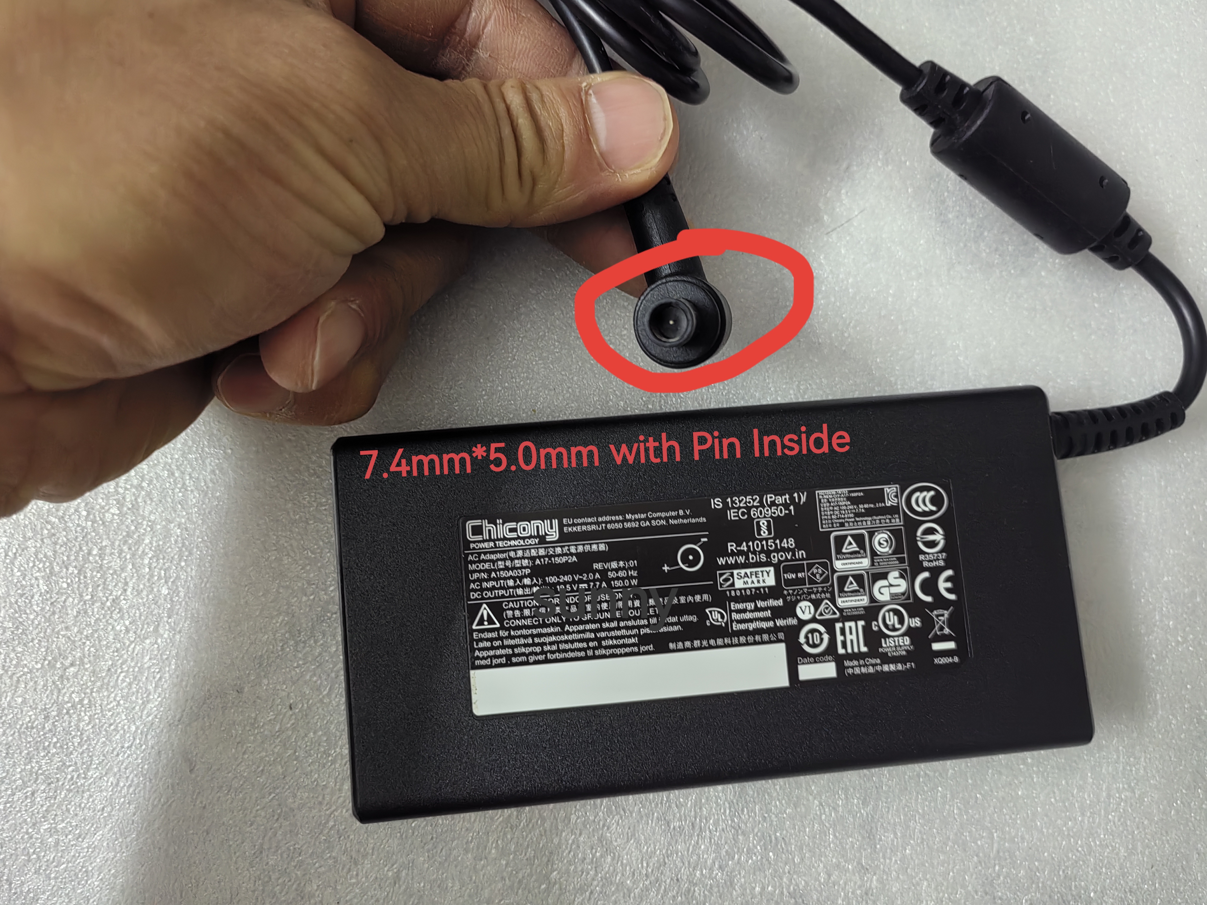 NEW OEM Slim Chicony 19.5V 7.7 - Pc Gaming Msi 评论和价格