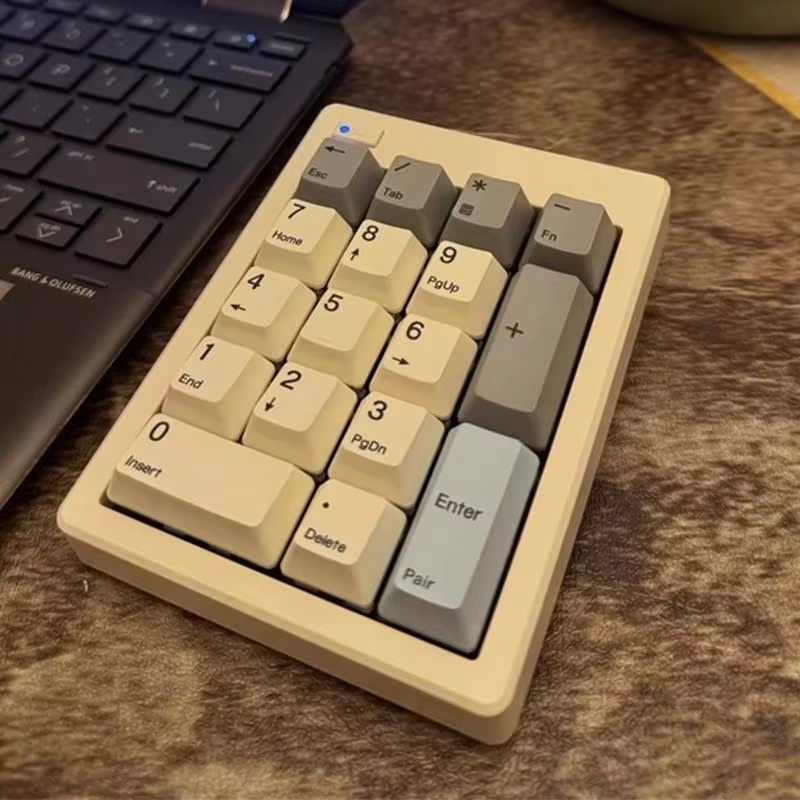 Magic-Force MF17  Wireless Mec - Mechanical Keyboard 评论和价格